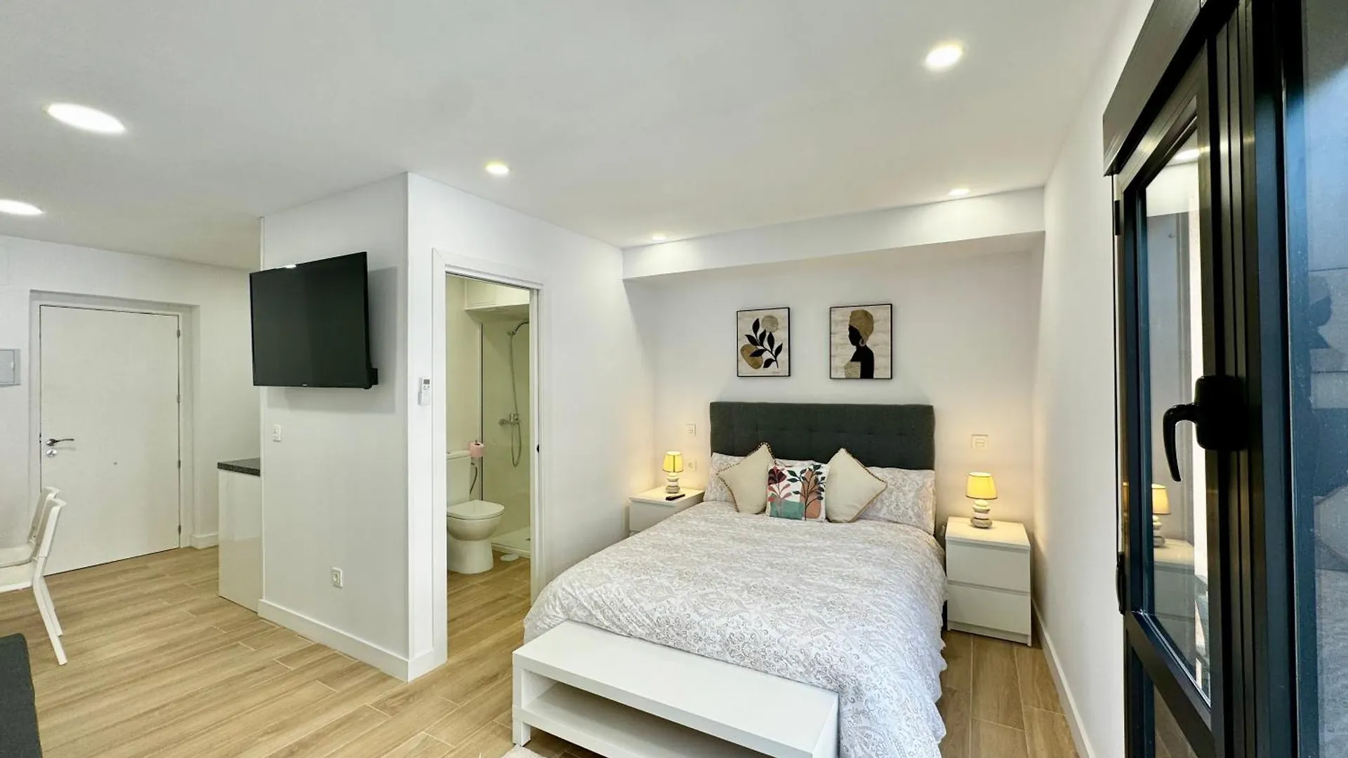 Apartment Amazing Seaside Studio By Eaw Homes Marbella