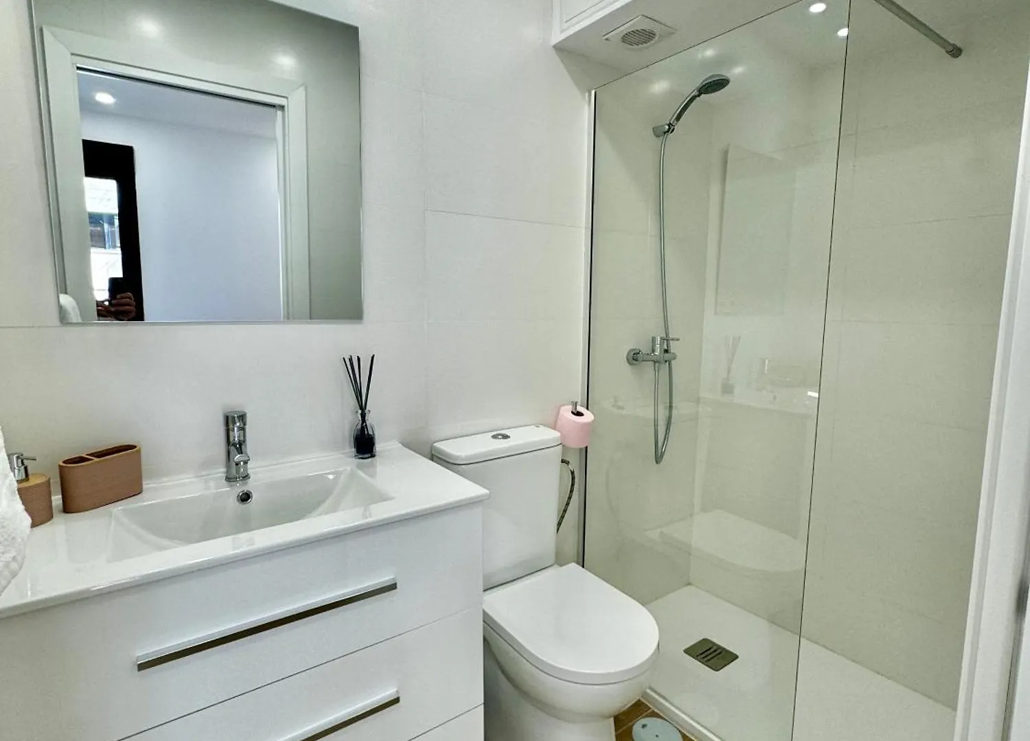 Amazing Seaside Studio By Eaw Homes Marbella 0*,  Spain