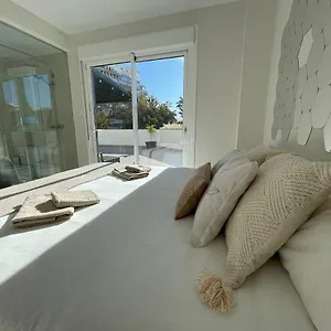  Apartment Centre With Terrace And Pool